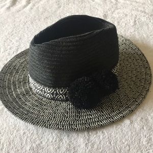 Seed black and White hat